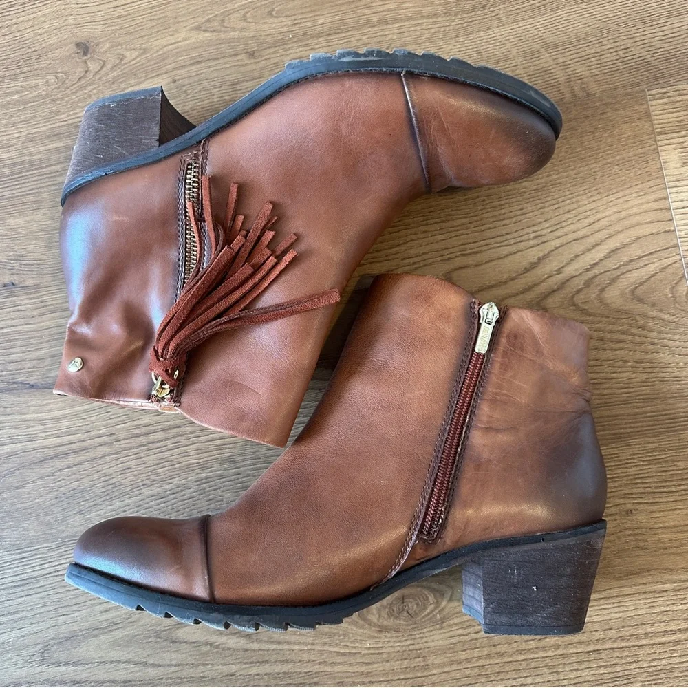 Pikolinos Brown Leather Ankle Boots with Tassel - Picture 2 of 10